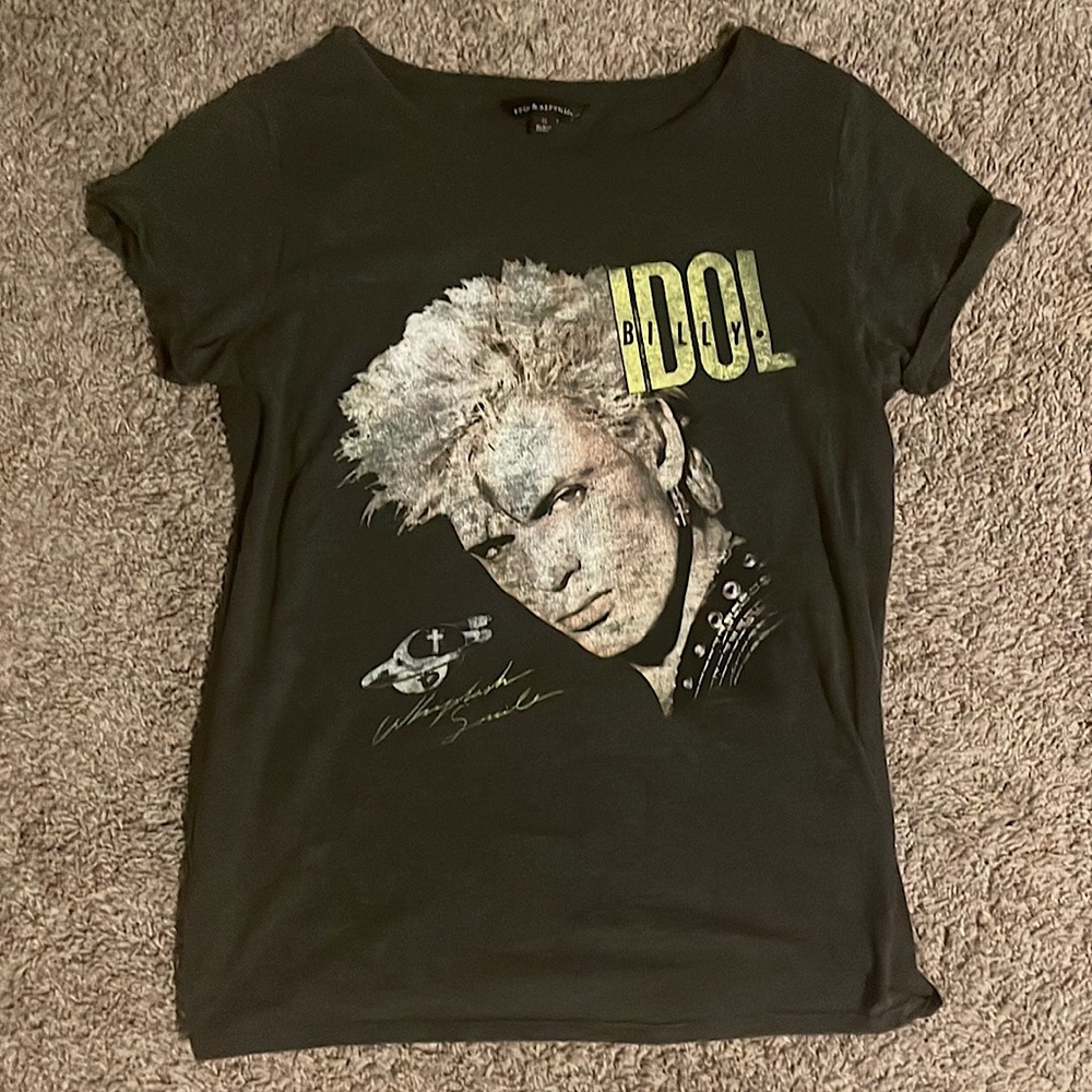 Never worn, Heather Grey, Medium Rock & Republic Billy Idol T-shirt !